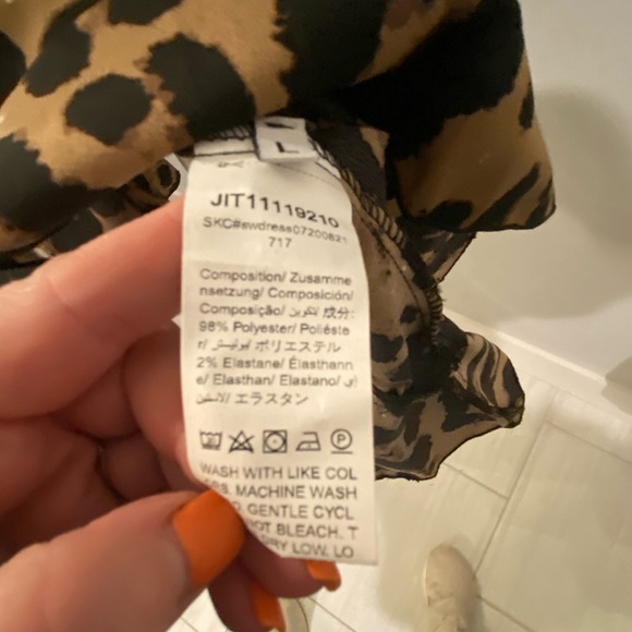 🎉HP🎉Bellanblue tie wrap dress - Picture 2 of 2